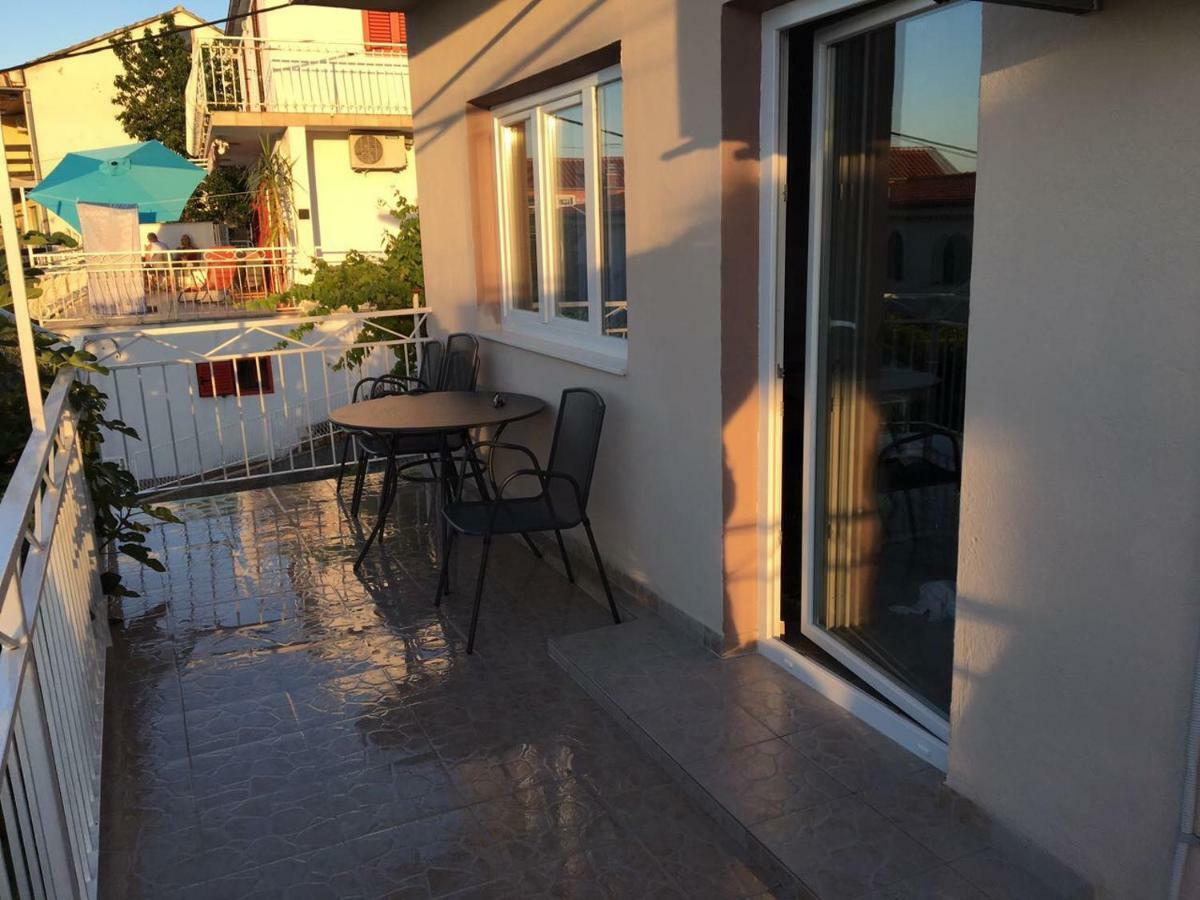 Apartman Ana Трогір Екстер'єр фото