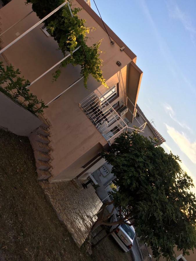 Apartman Ana Трогір Екстер'єр фото