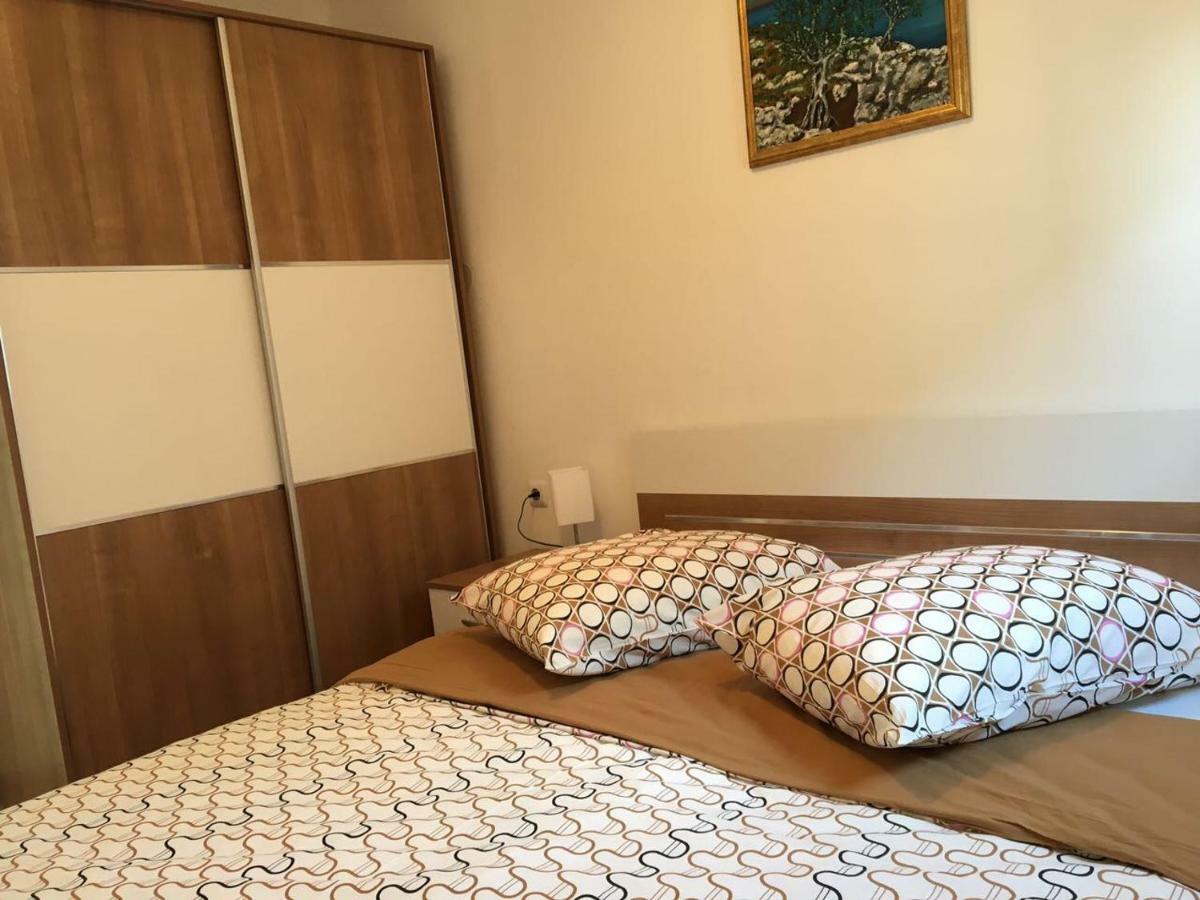 Apartman Ana Трогір Екстер'єр фото